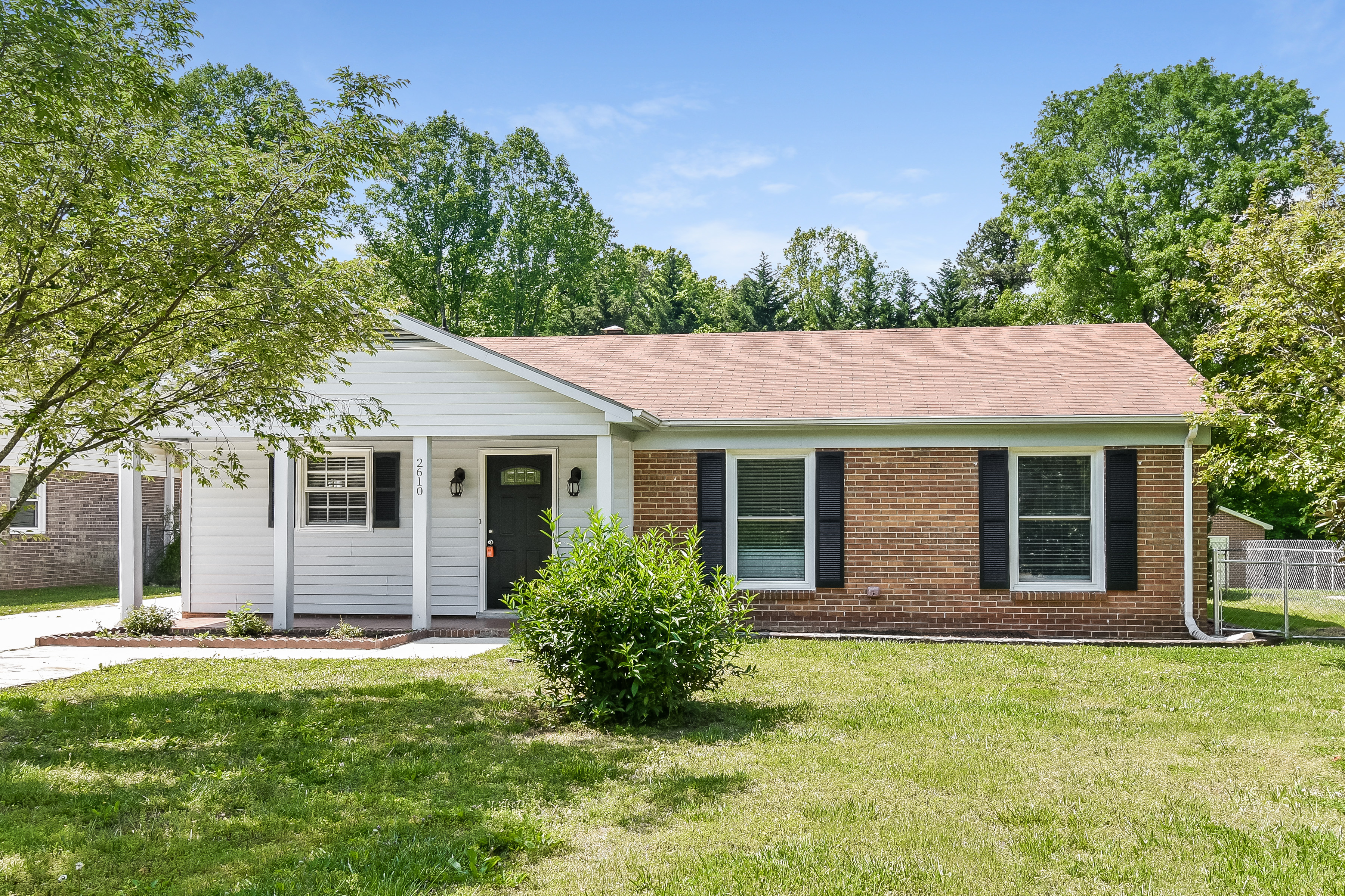 2610 Norwood Dr Greensboro, NC 27407